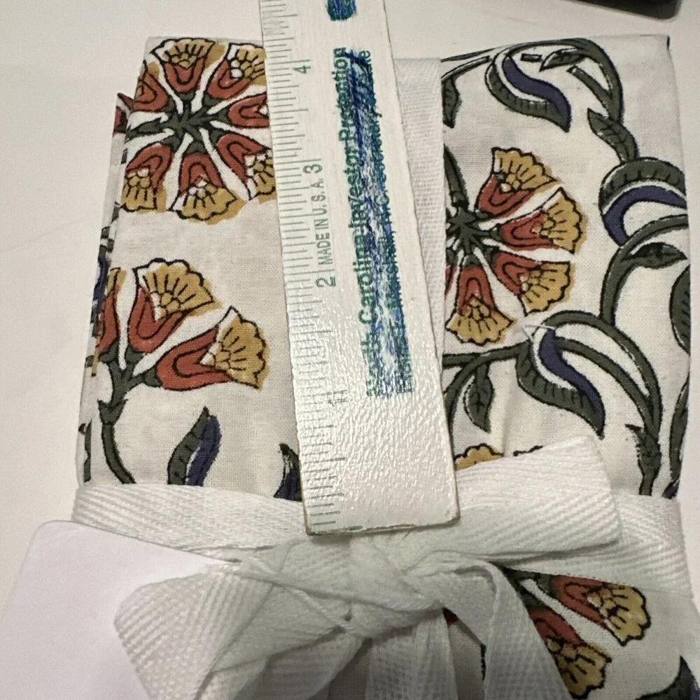 NWT WILLIAMS SONOMA Large Floral Flower DINNER NAPKINS SET OF FOUR 100% Cotton